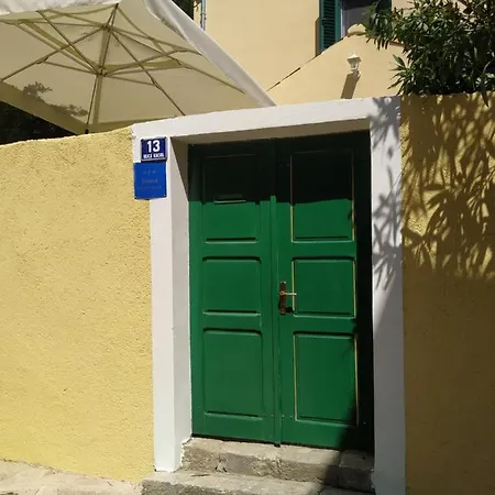 Apartment Zdenka Veli Losinj Exterior photo